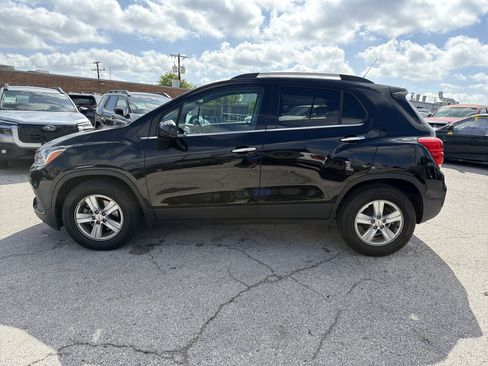 Used 2019 Chevrolet Trax LT w/ LT Convenience Package FWD image 7