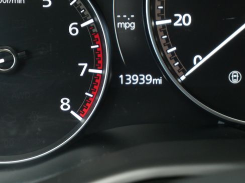 Used 2024 MAZDA CX-50 AWD 2.5 Turbo image 34