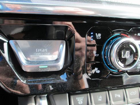 New 2026 GMC Sierra 3500 Denali w/ Denali Reserve Package AWD/4WD image 21