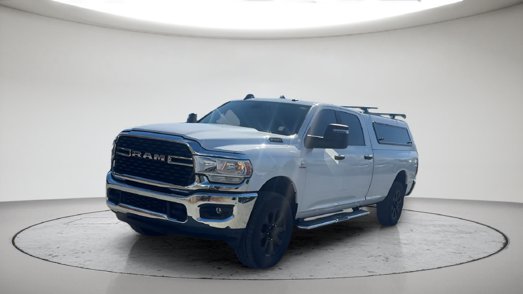 Used 2024 RAM 3500 Big Horn w/ Level 2 Equipment Group AWD/4WD image 1