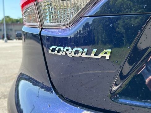 Used 2023 Toyota Corolla LE w/ Carpet Mat Package (TMS) AWD/4WD image 14