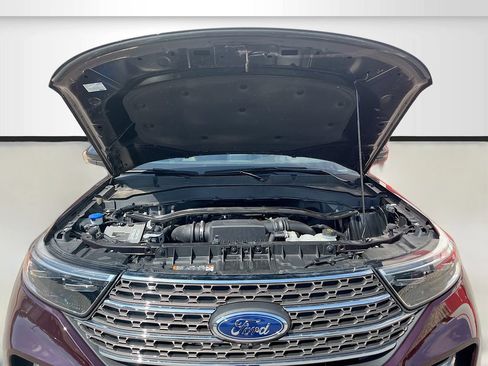 Used 2023 Ford Explorer King Ranch w/ Technology Package AWD/4WD image 32