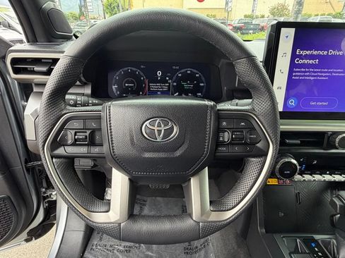 Used 2024 Toyota Tacoma 4x4 Double Cab image 28