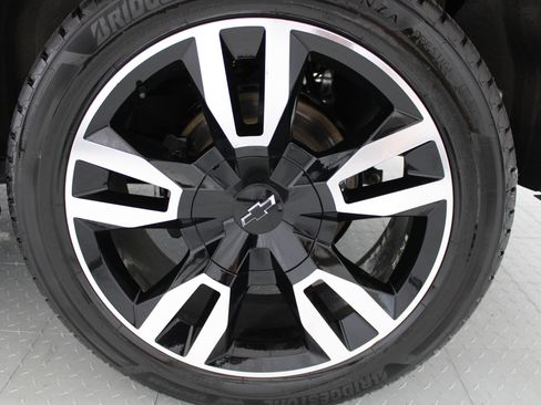 Used 2018 Chevrolet Tahoe Premier AWD/4WD image 8