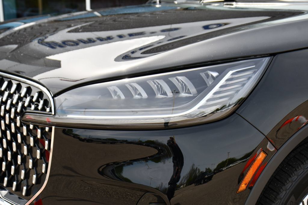 Used 2026 Lincoln Aviator AWD image 42