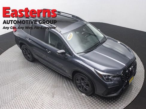 Used 2023 Subaru Ascent Onyx Edition AWD/4WD image 3