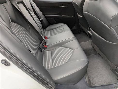 Used 2024 Toyota Camry SE w/ Convenience Package image 19