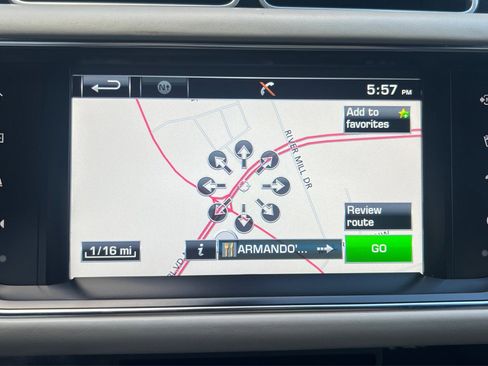 Used 2016 Land Rover Range Rover HSE image 12