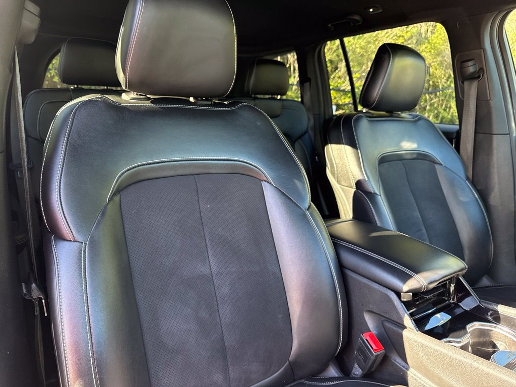 Used 2023 Jeep Grand Cherokee Altitude AWD/4WD image 34