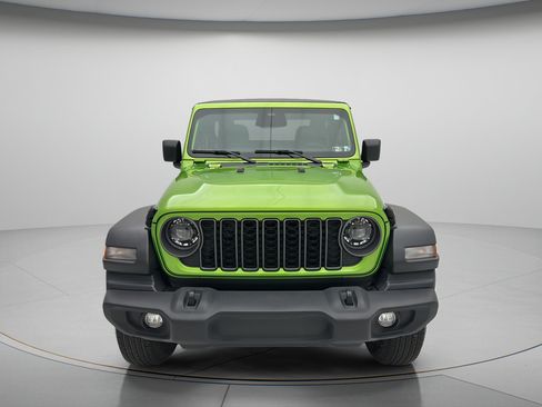 Used 2026 Jeep Wrangler Sport AWD/4WD image 2
