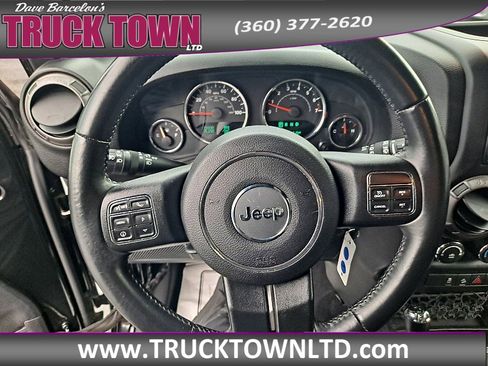 Used 2015 Jeep Wrangler Unlimited Sport w/ Quick Order Package 24S image 18