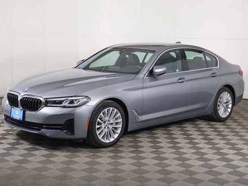 Used 2023 BMW 530i xDrive w/ Convenience Package image 9