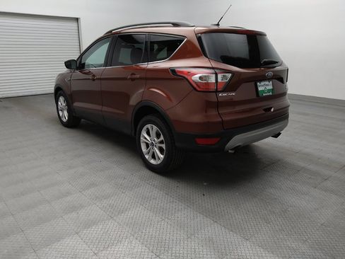 Used 2018 Ford Escape SE FWD image 5