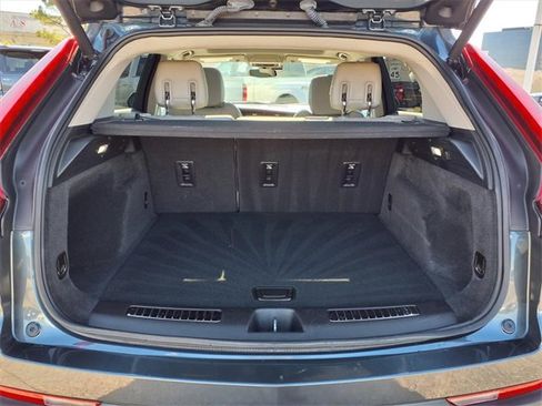 Used 2019 Cadillac XT4 Premium Luxury w/ Cold Weather Package image 25