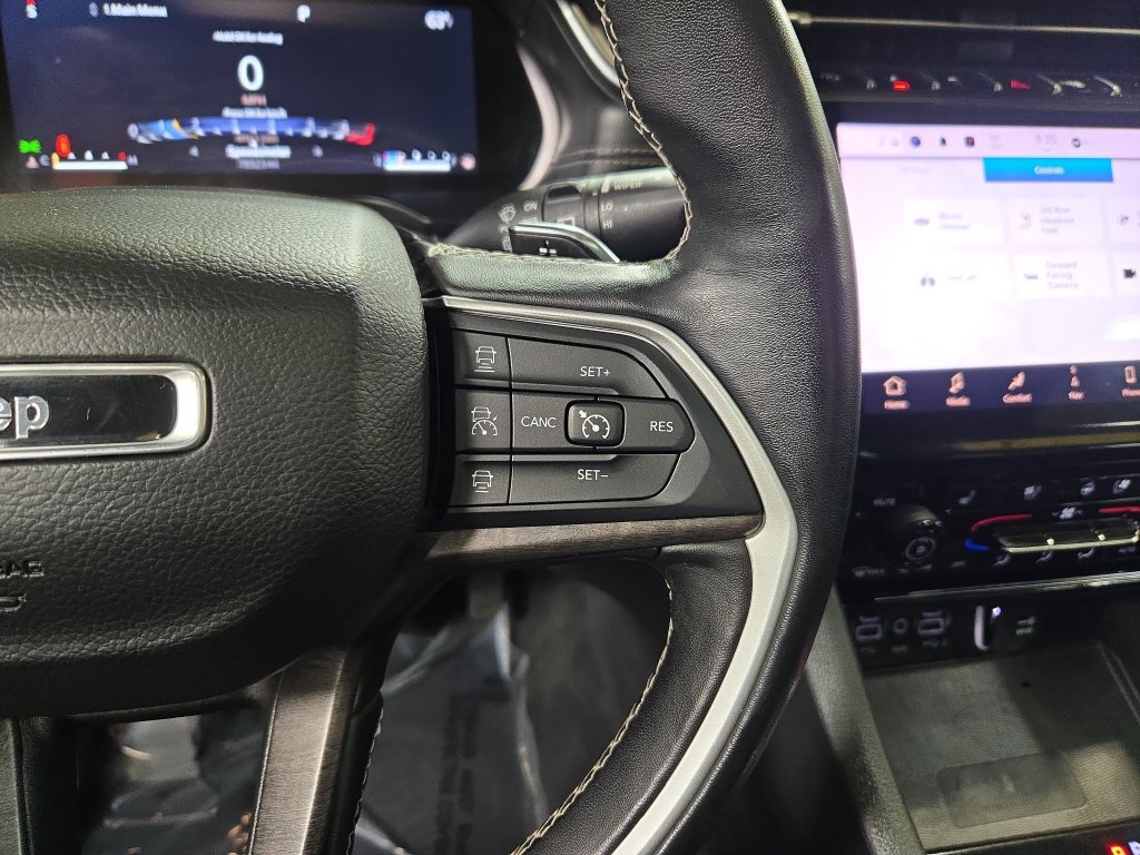 Used 2022 Jeep Grand Cherokee L Limited w/ Luxury Tech Group II AWD/4WD image 25