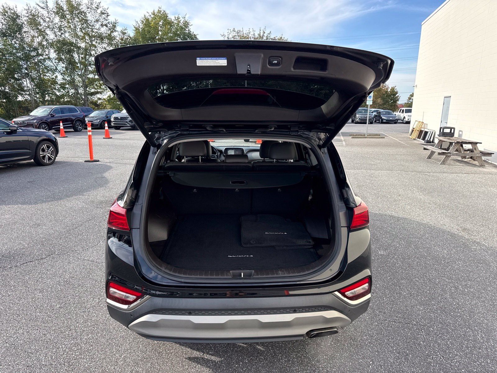 Used 2020 Hyundai Santa Fe Limited FWD image 10