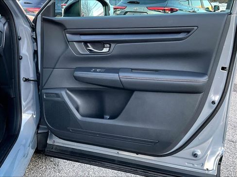 Used 2025 Honda CR-V Sport-L image 12