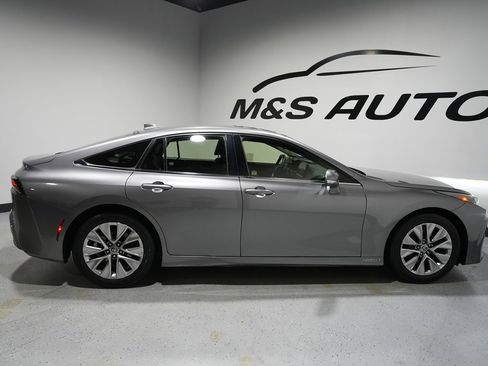 Used 2022 Toyota Mirai XLE w/ Advanced Technology Package image 10