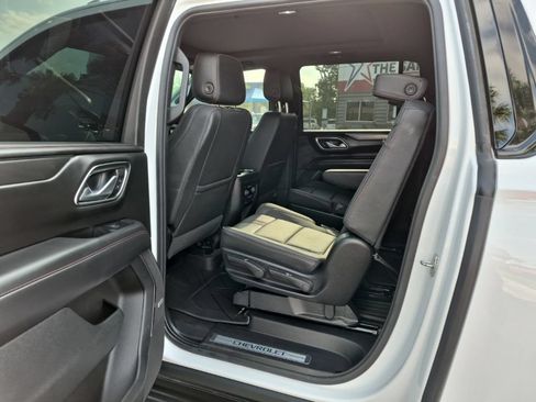Used 2024 Chevrolet Suburban RST w/ Sport Performance Package RWD image 14
