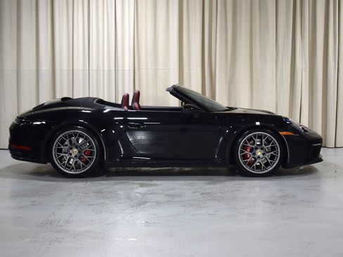 Used 2024 Porsche 911 Carrera 4S image 15