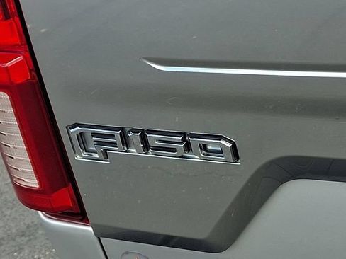 Certified 2018 Ford F150 Platinum w/ Equipment Group 701A Luxury AWD/4WD image 31