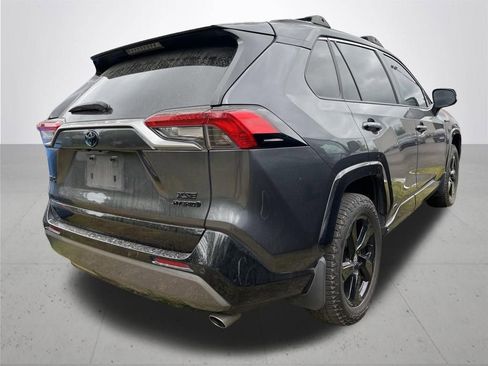 Used 2021 Toyota RAV4 XSE AWD/4WD image 4