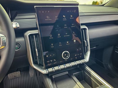 New 2026 GMC Acadia Elevation image 23