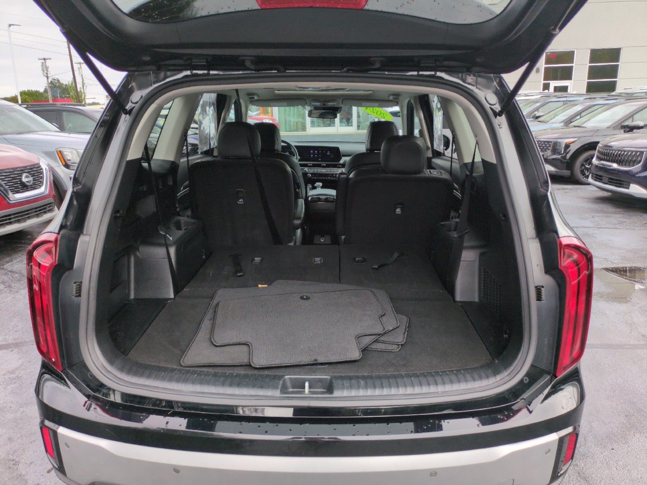 Certified 2024 Kia Telluride S w/ S Sunroof Package FWD image 27