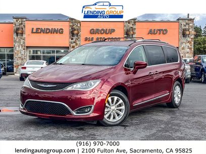 Used 2018 Chrysler Pacifica Touring-L