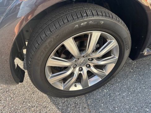 Used 2012 INFINITI QX56 4WD w/ Deluxe Touring Pkg image 9