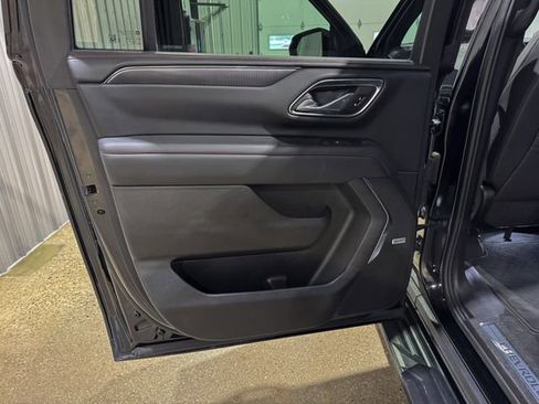 Used 2024 Chevrolet Suburban RST w/ Luxury Package image 20