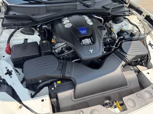 Used 2015 Maserati Ghibli S Q4 image 12