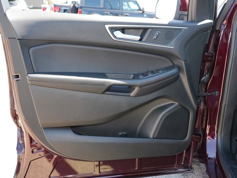 Used 2024 Ford Edge SEL w/ Convenience Package image 16