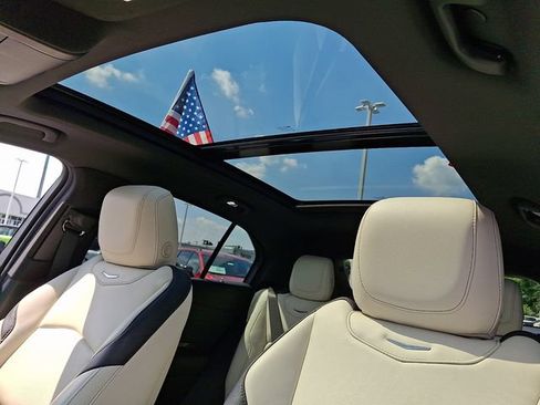 Used 2023 Cadillac XT4 Sport FWD image 14