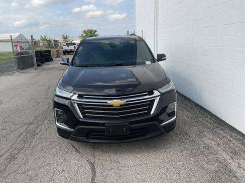 Used 2023 Chevrolet Traverse LT image 6