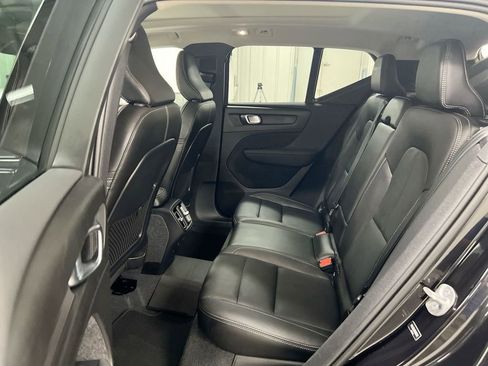 Used 2024 Volvo XC40 B5 Plus AWD/4WD image 22