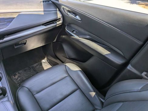 Used 2024 Cadillac XT4 Sport AWD/4WD image 18
