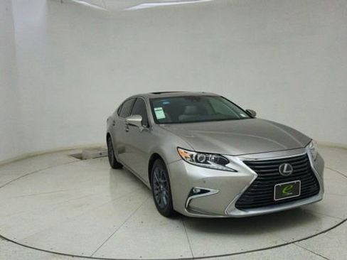 Used 2018 Lexus ES 350 w/ Premier Package image 61