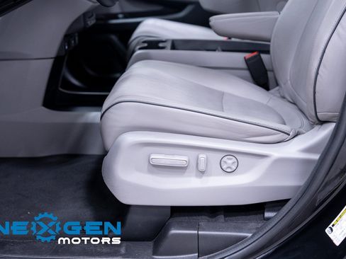 Used 2022 Honda Odyssey Elite image 24