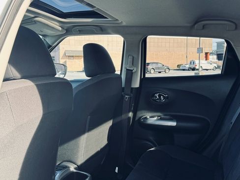 Used 2015 Nissan Juke SV w/ Cold Weather Package image 23