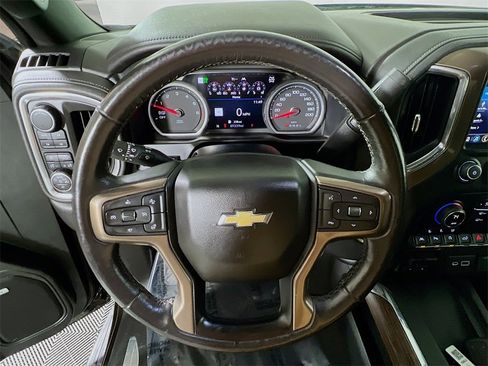 Used 2019 Chevrolet Silverado 1500 High Country image 11
