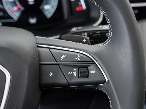 Certified 2025 Audi Q7 3.0T Premium Plus image 13