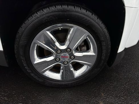 Used 2015 GMC Terrain SLE image 11