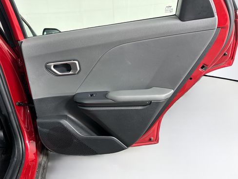 Used 2025 Kia K4 FWD image 28