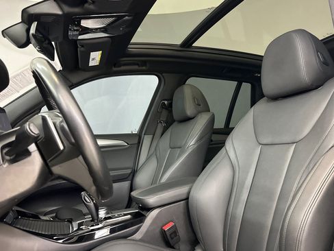 Used 2019 BMW X3 sDrive30i w/ M Sport Package 2 RWD image 5