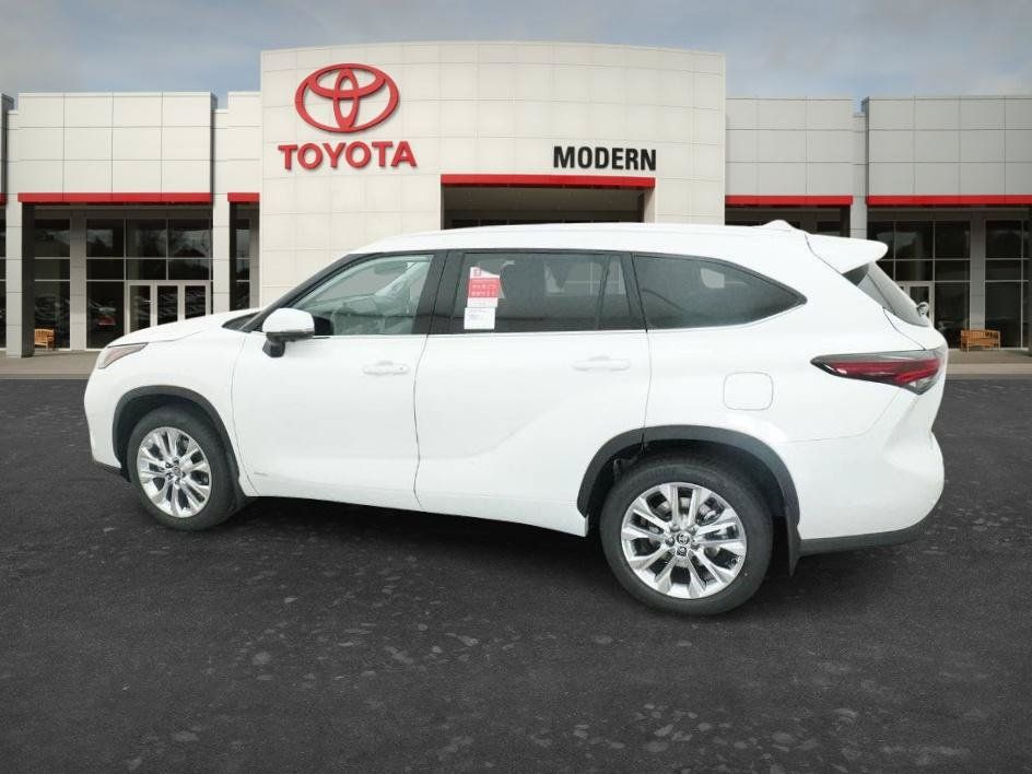 New 2026 Toyota Highlander Limited AWD/4WD image 7