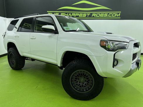 Used 2019 Toyota 4Runner TRD Off-Road AWD/4WD image 1