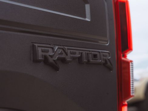 Used 2018 Ford F150 Raptor w/ Equipment Group 802A Luxury AWD/4WD image 22