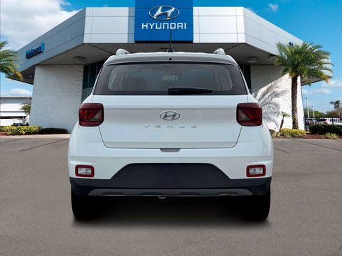 New 2026 Hyundai Venue SEL FWD image 7