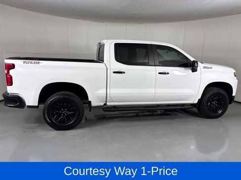 Used 2021 Chevrolet Silverado 1500 LT Trail Boss w/ Convenience Package II AWD/4WD image 12